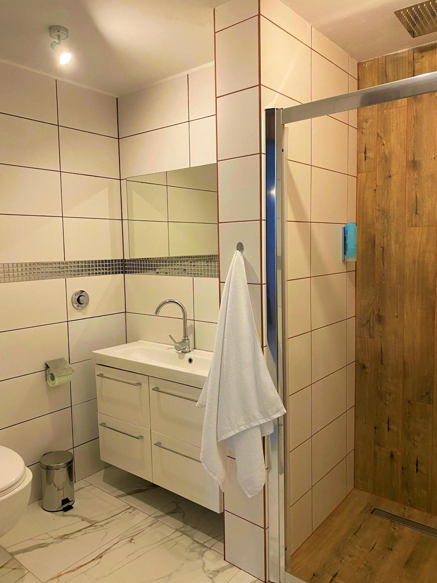 Apartmán Manufaktura Bakery, Penthouse 200M, Prywatna Kamienica, Parking Strzezony Lodž Pokoj fotografie